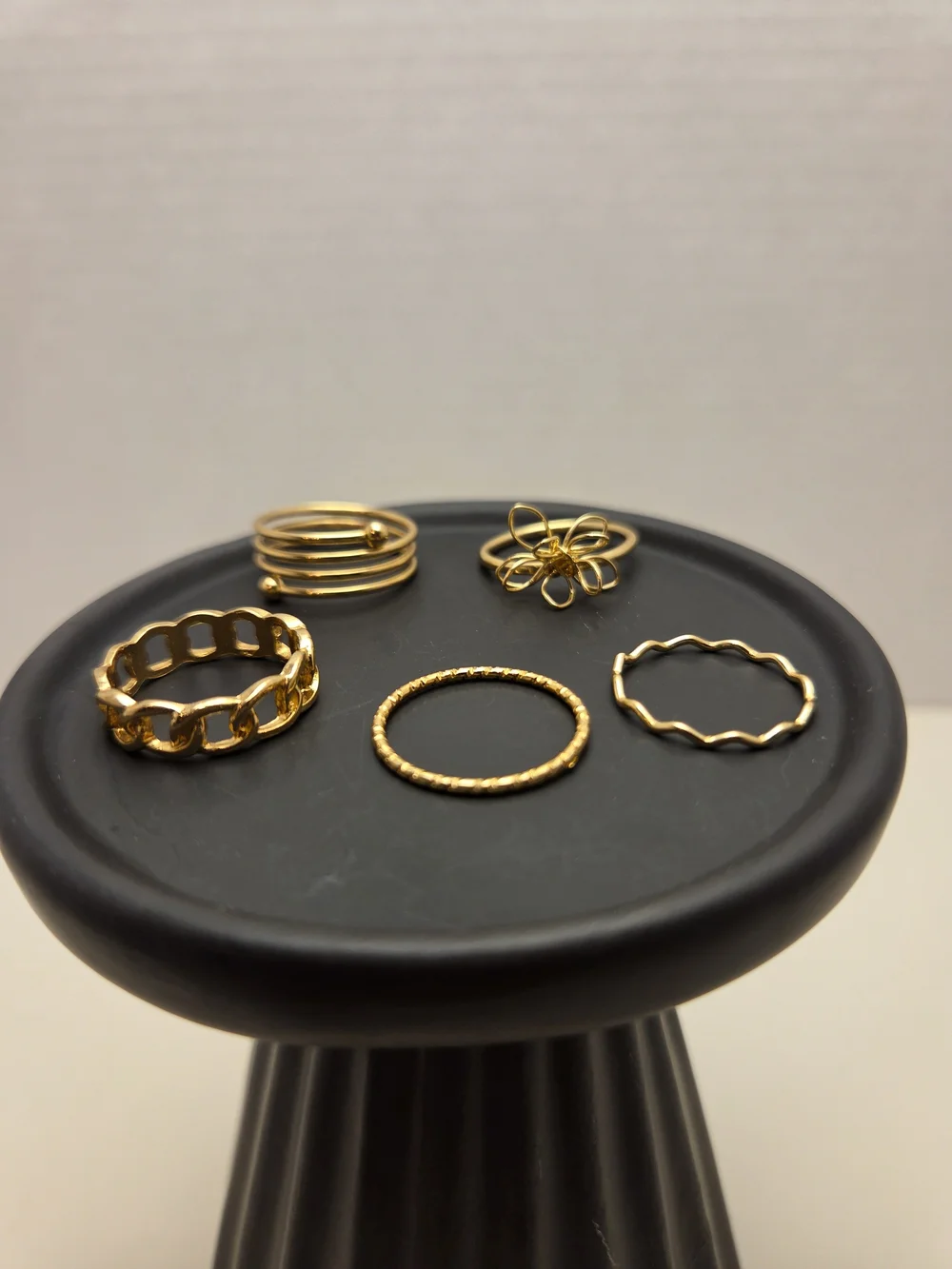 Source Unknown Gold Tone Mixed Stackable Ring Set - Floral & Geometric